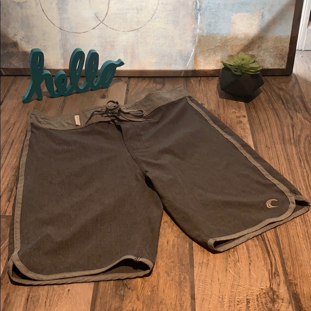 NWOT Teal Cove Swim Trunks